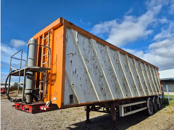 Tipper semi-trailer AMT