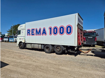 Box truck DAF XF 460 6x2 // Lift: picture 3