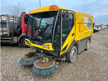 Road sweeper Johnston CN400: picture 2