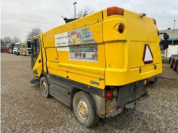 Road sweeper Johnston CN400: picture 3