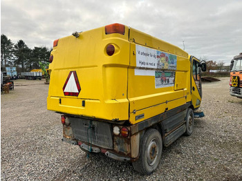 Road sweeper Johnston CN400: picture 4