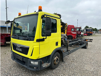 Crane truck MAN TGL 12.220