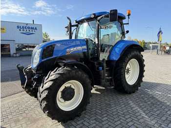Farm tractor NEW HOLLAND T7