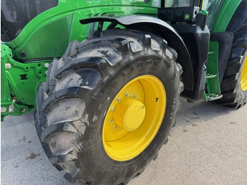 Farm tractor John Deere 6155M: picture 2
