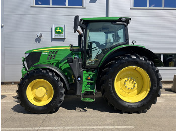 Farm tractor John Deere 6215R: picture 2