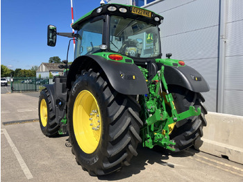 Farm tractor John Deere 6215R: picture 3