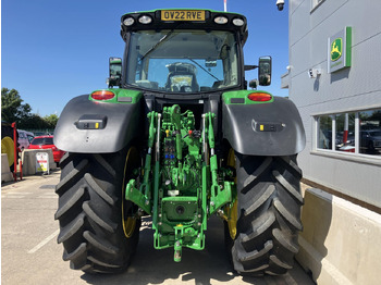 Farm tractor John Deere 6215R: picture 4