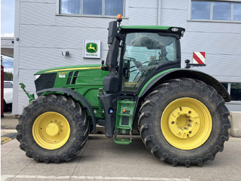 Farm tractor John Deere 6250R: picture 2