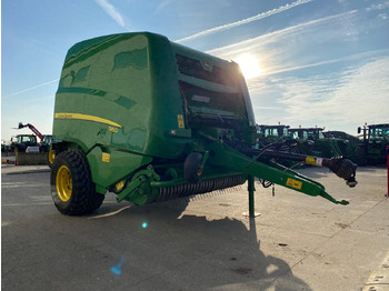Hay and forage equipment JOHN DEERE