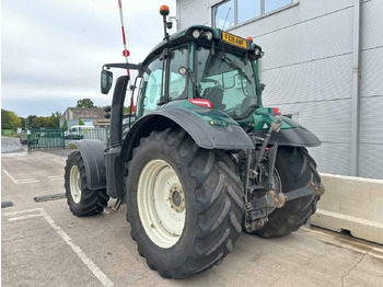 Farm tractor Valtra T174EV: picture 3