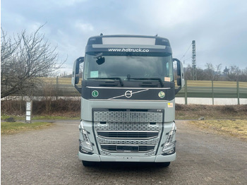 Timber truck, Crane truck Volvo FH 540 6x4  Epsilon 150 Z: picture 4