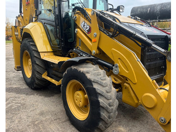 Backhoe loader CATERPILLAR 432