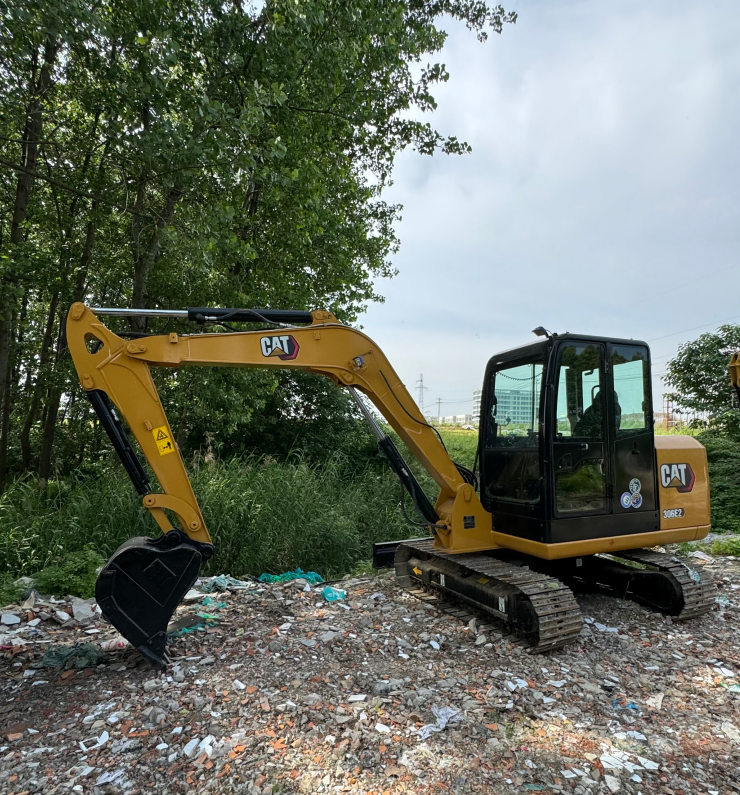 Mini excavator CATERPILLAR 306E2: picture 3