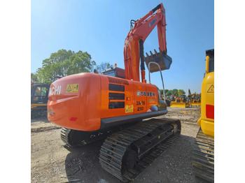 Crawler excavator HITACHI ZX210: picture 4