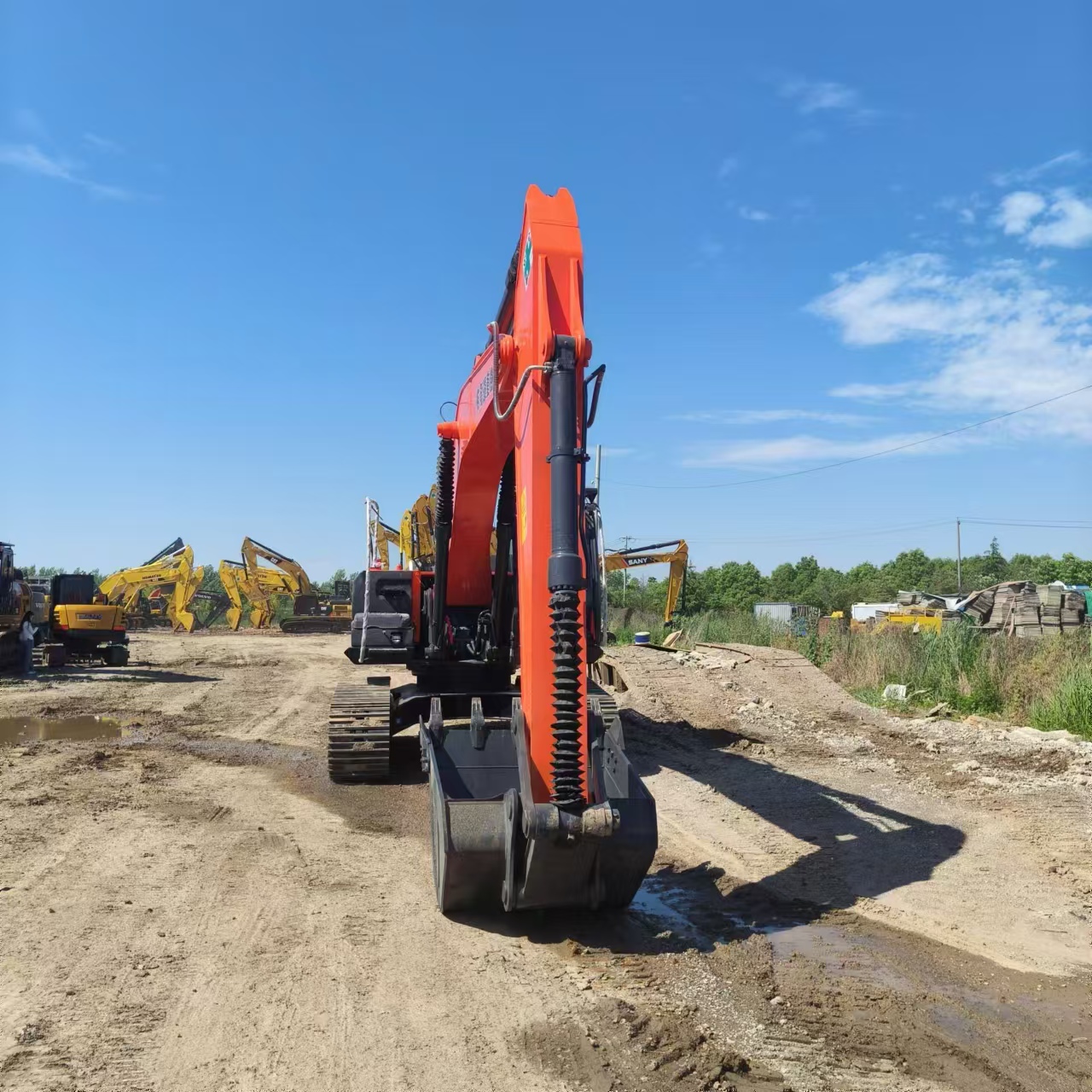 Crawler excavator HITACHI ZX240: picture 3