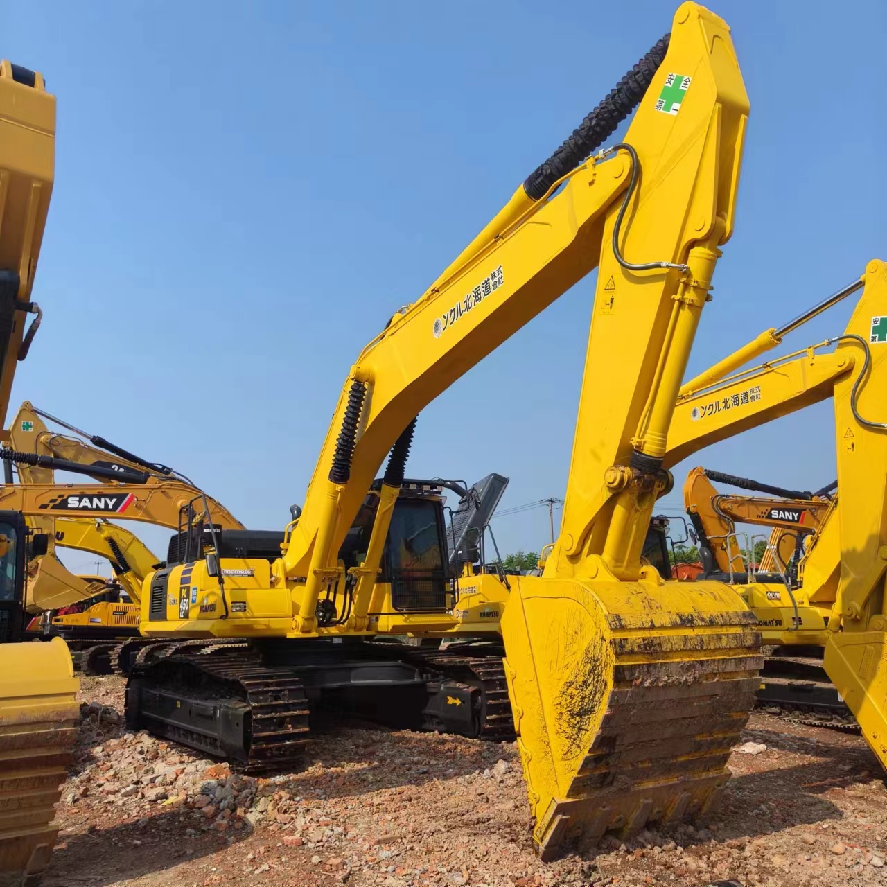 Crawler excavator KOMATSU PC450: picture 2