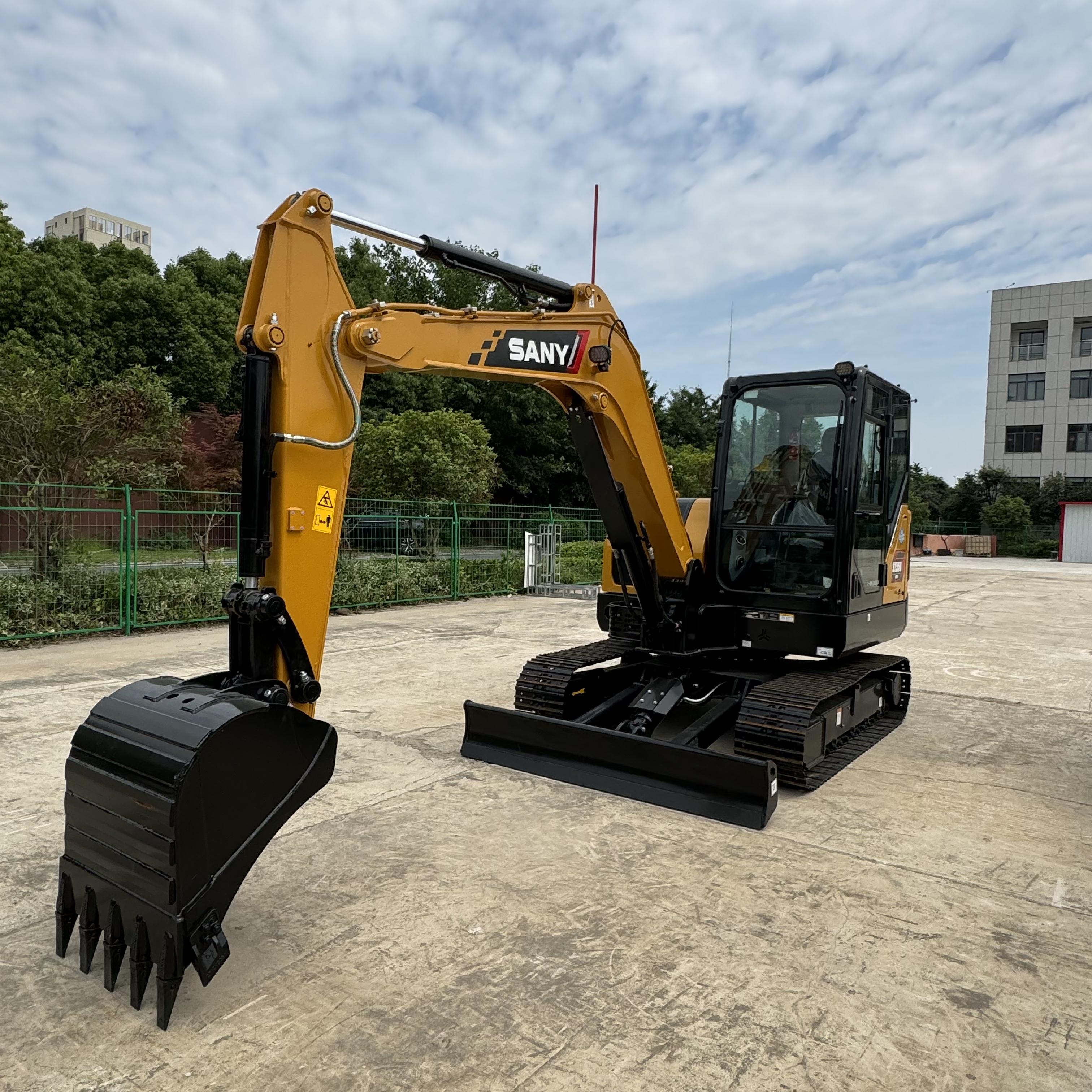 New Crawler excavator SANY SY55: picture 2