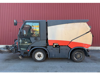 Road sweeper