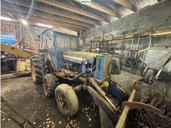 Farm tractor FORD