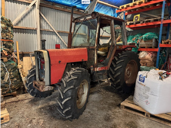 Farm tractor MASSEY FERGUSON 1000 series