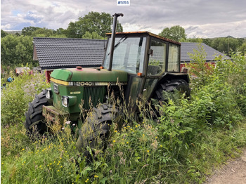 Farm tractor JOHN DEERE 2040