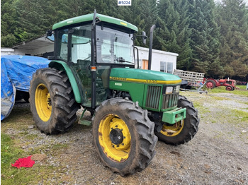 Farm tractor JOHN DEERE