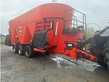 Hay and forage equipment KUHN