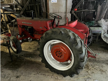Farm tractor McCORMICK