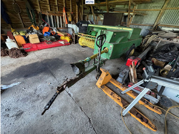 Hay and forage equipment John Deere 336 Square baler.: picture 3