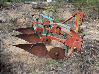 Soil tillage equipment KVERNELAND