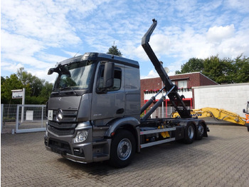 Hook lift truck MERCEDES-BENZ Actros 2545