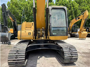Crawler excavator CATERPILLAR 320CL: picture 4
