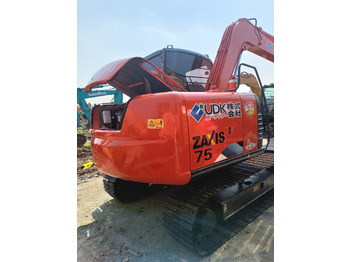 Crawler excavator HITACHI ZX75: picture 2