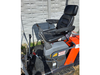 Mini excavator Kubota: picture 3