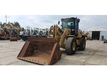 Wheel loader CATERPILLAR 938M