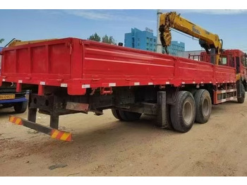 Crane truck DONGFENG: picture 2
