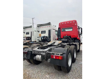 Tractor unit HOWO: picture 4