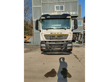 Concrete mixer truck SINOTRUK HOWO