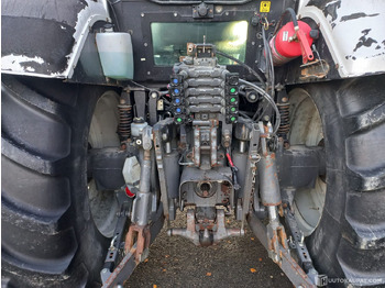 Farm tractor Valtra T213 VERSU, 2013, 11 100 h, Joensuu: picture 3 Farm tractor Valtra T213 VERSU, 2013, 11 100 h, Joensuu: picture 3