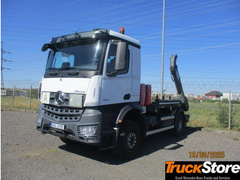 Skip loader truck MERCEDES-BENZ Arocs 1845