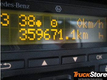 Tractor unit Mercedes-Benz Actros 1845 LS nRL: picture 2