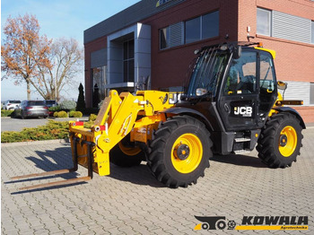 Telescopic handler JCB