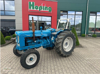 Farm tractor FORD