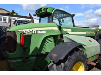 Telescopic handler John Deere 3200: picture 4