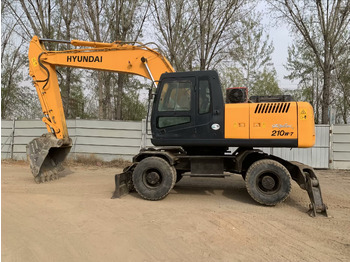 Wheel excavator HYUNDAI R210