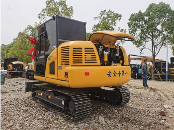 Mini excavator Komatsu PC70-8: picture 2