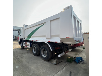 Box truck SINOTRUK HOWO: picture 5