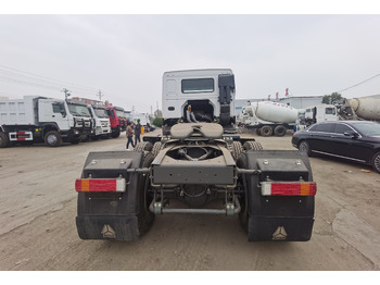 Tractor unit SINOTRUK Howo trailer head: picture 3