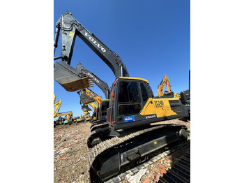 Crawler excavator Volvo EC240: picture 3