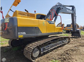 Crawler excavator VOLVO EC250